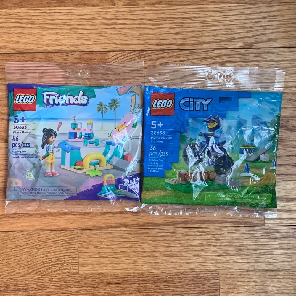 Lot of 2 Legos Friends 30633 Skate Ramp & City 30638 Police Bicycle Training